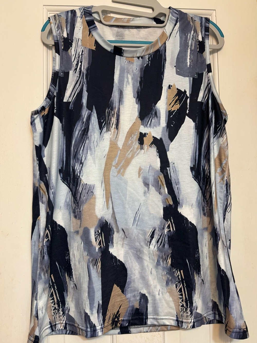 Amazon Women's Abstract Brushstroke Tank Top in Navy, Gray & Tan